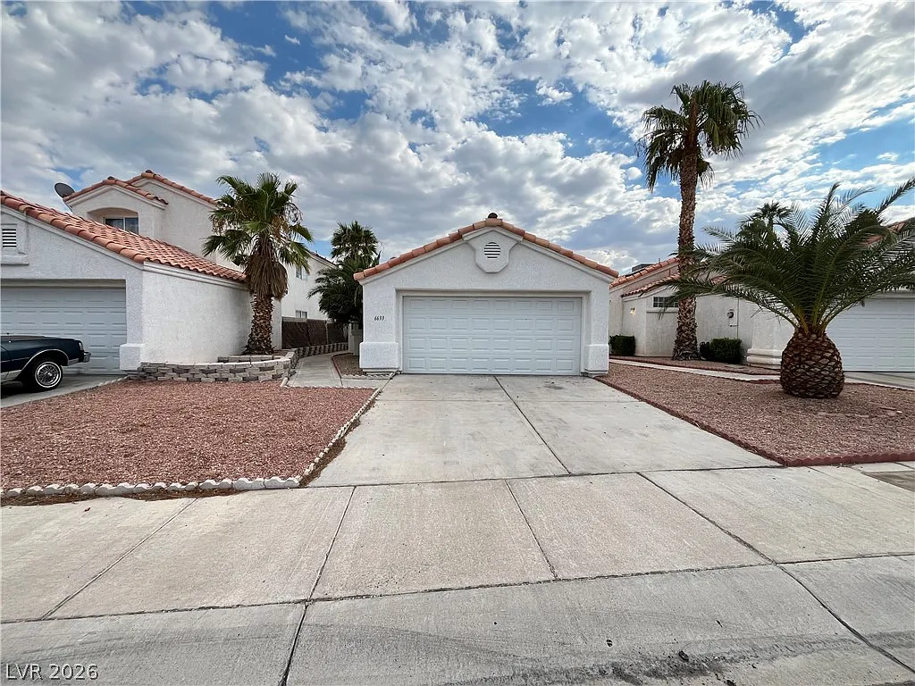 2 bed, 2.0 bath, 939 sqft, $1,775 — Photo 1