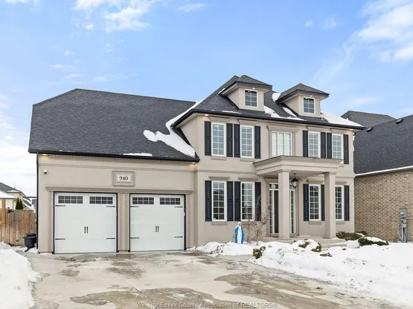 940 Westwood Dr, Lakeshore, ON N8L 1G6