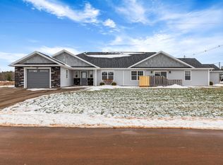241 Darrach Ave, Summerside, PE C1N 0L6