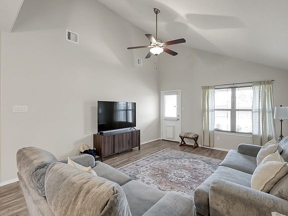 3rd image of 11372 Dawn Beach Ln