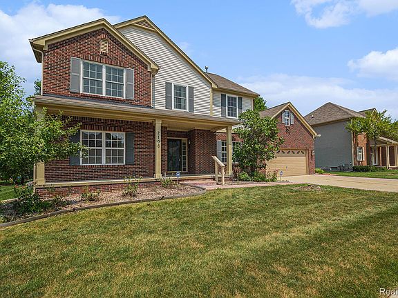 2nd image of 2106 Cattail Cir