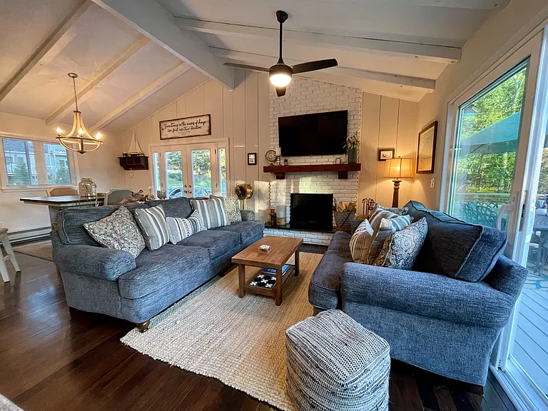 6 Community Dr — Photo 14