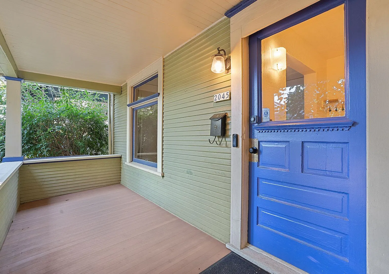 SFH 290 - Yamhill Duplex — Photo 2