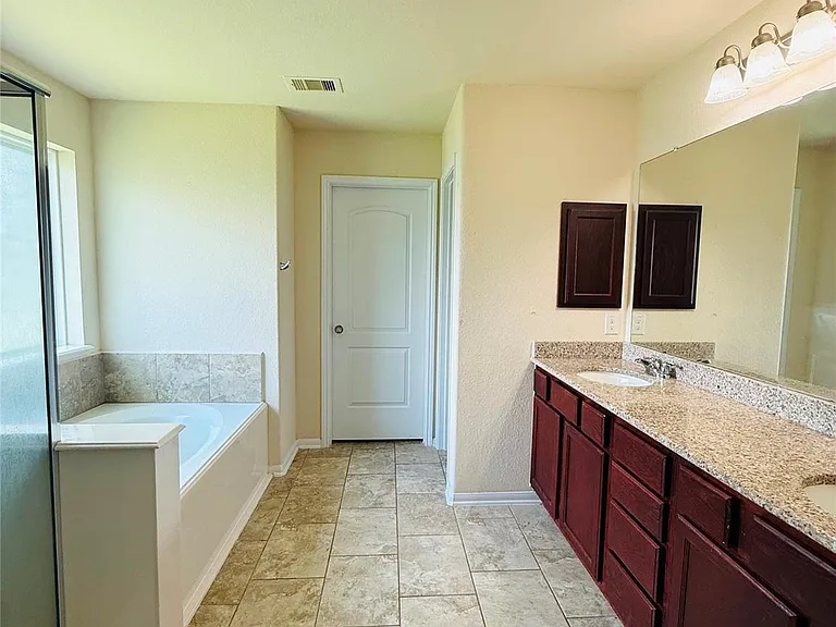 23703 Early Maple Ct — Photo 21