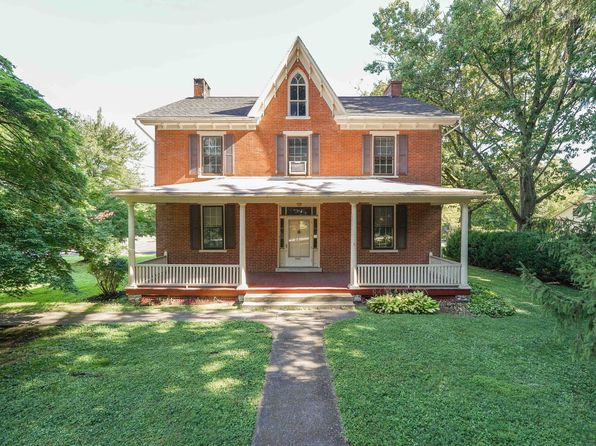 3185 Lincoln Hwy E