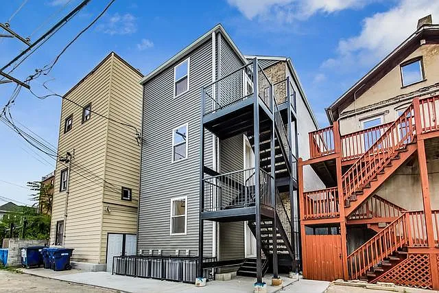 815 S Carpenter St #2F — Photo 20