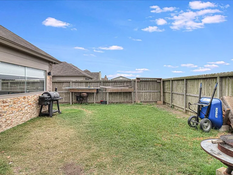 7809 Pavo Real St — Photo 36