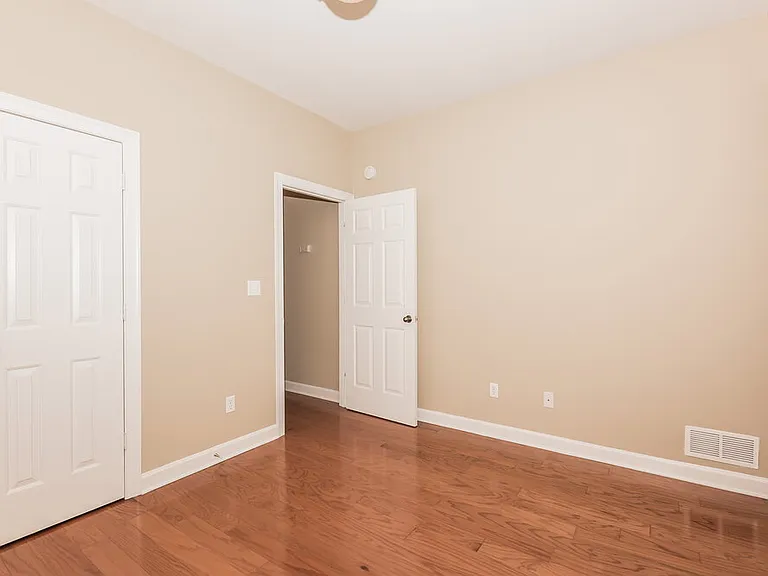 2722 Nelle Ln — Photo 21