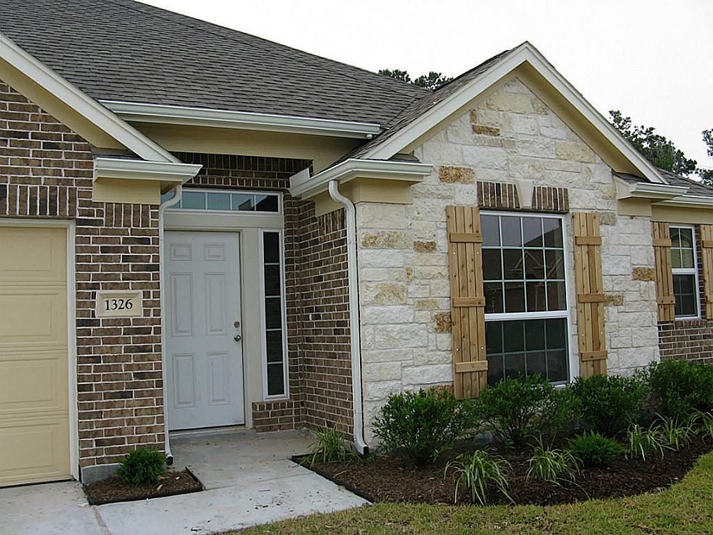 1326 Yucca Mountain Dr, Houston, TX 77090 | Zillow