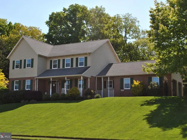 3133 Wheatlyn Rd, York, PA 17402