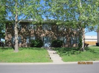 1800 SW 8th St, Blue Springs, MO 64015