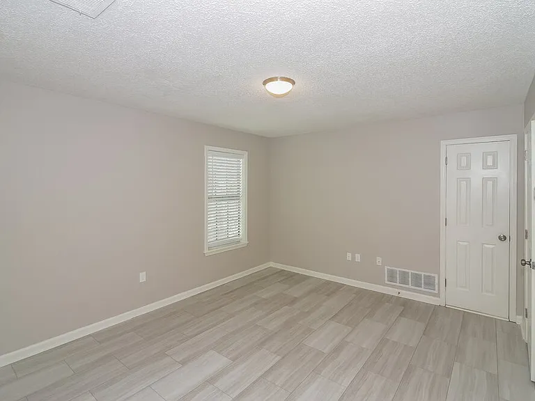 7308 Alexander Rd — Photo 12