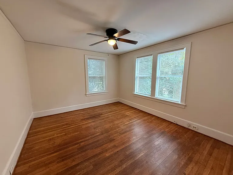 1607 - 1609 Hollywood Drive — Photo 10