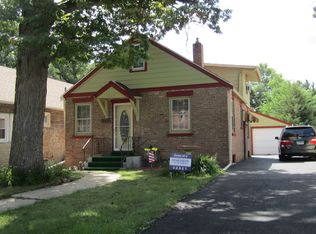 1215 Front St, Aurora, IL 60505