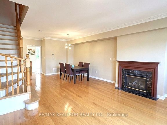 3rd image of 17 Carnation Rd