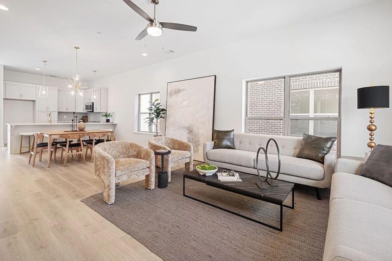 2 bed, 2.5 bath, 1400 sqft, $2,195 — Photo 4