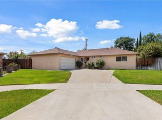 8593 Raintree Ave, Riverside, CA 92504