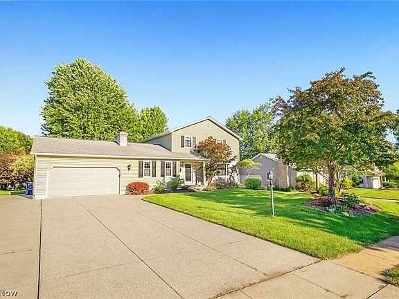 2nd image of 1112 Ledgebrook Dr