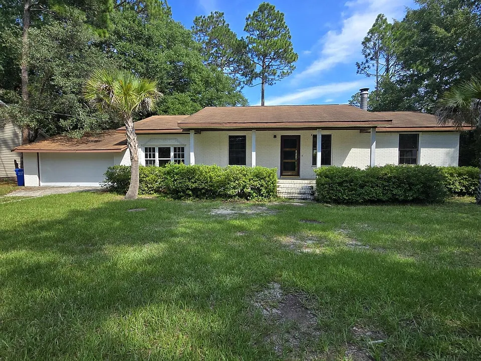 139 Charter Dr
