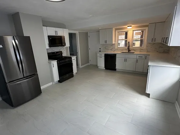 177 Hart St, New Britain, CT 06052