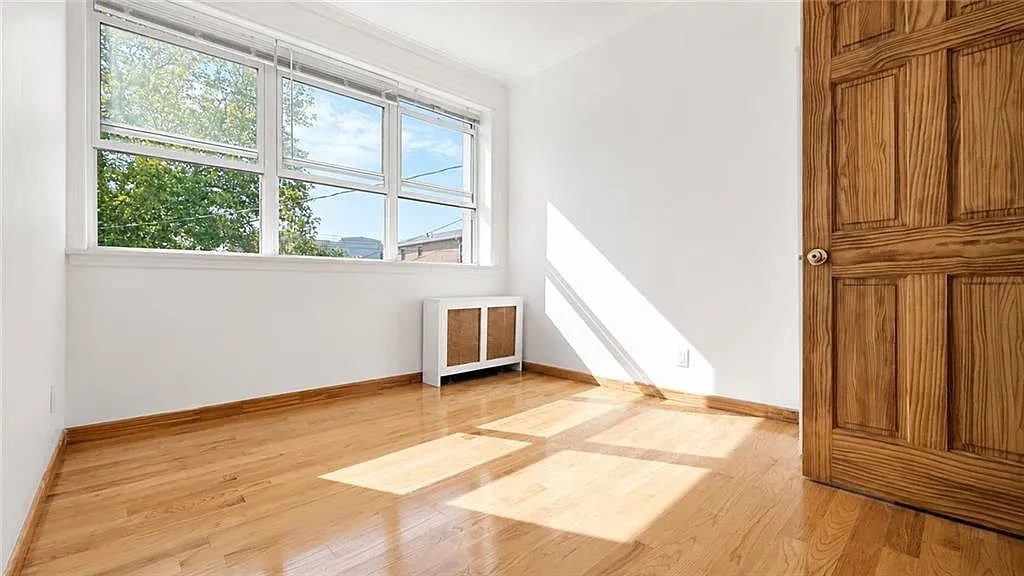 2 bed, 1.0 bath, 660 sqft, $2,450 — Photo 3