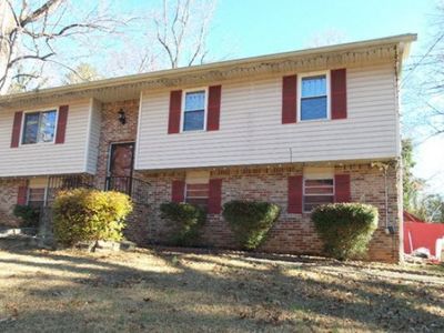 462 Burgundy Ct, Stone Mountain, GA, 30087