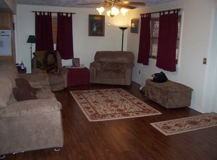 907 N 2 Mile Rd, Fort Gibson, OK 74434