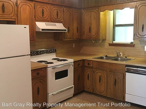 4th image of 212 Bellevue Cir APT A