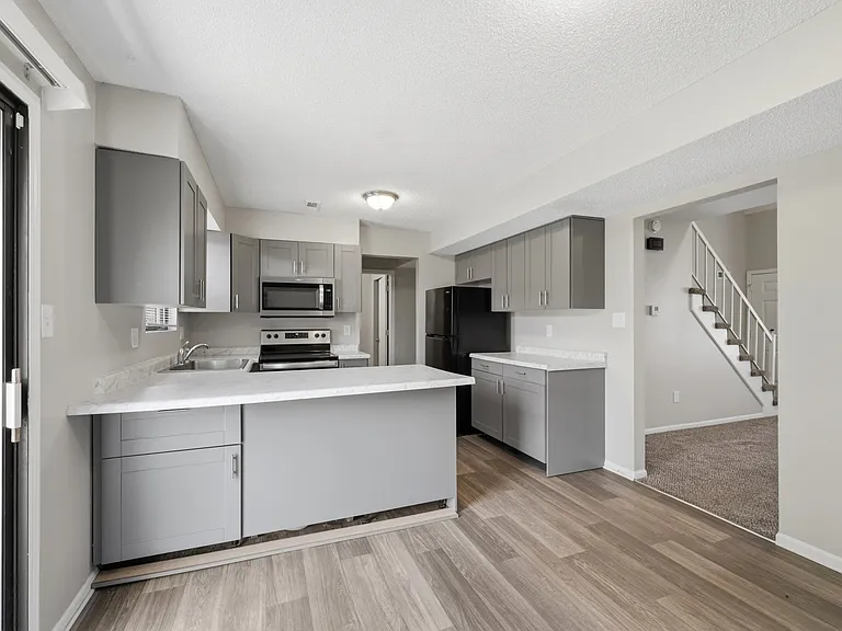 3508 SW Jackson St #3508 — Photo 6