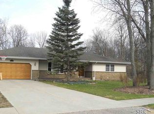 3760 Hemmeter Rd, Saginaw, MI 48603