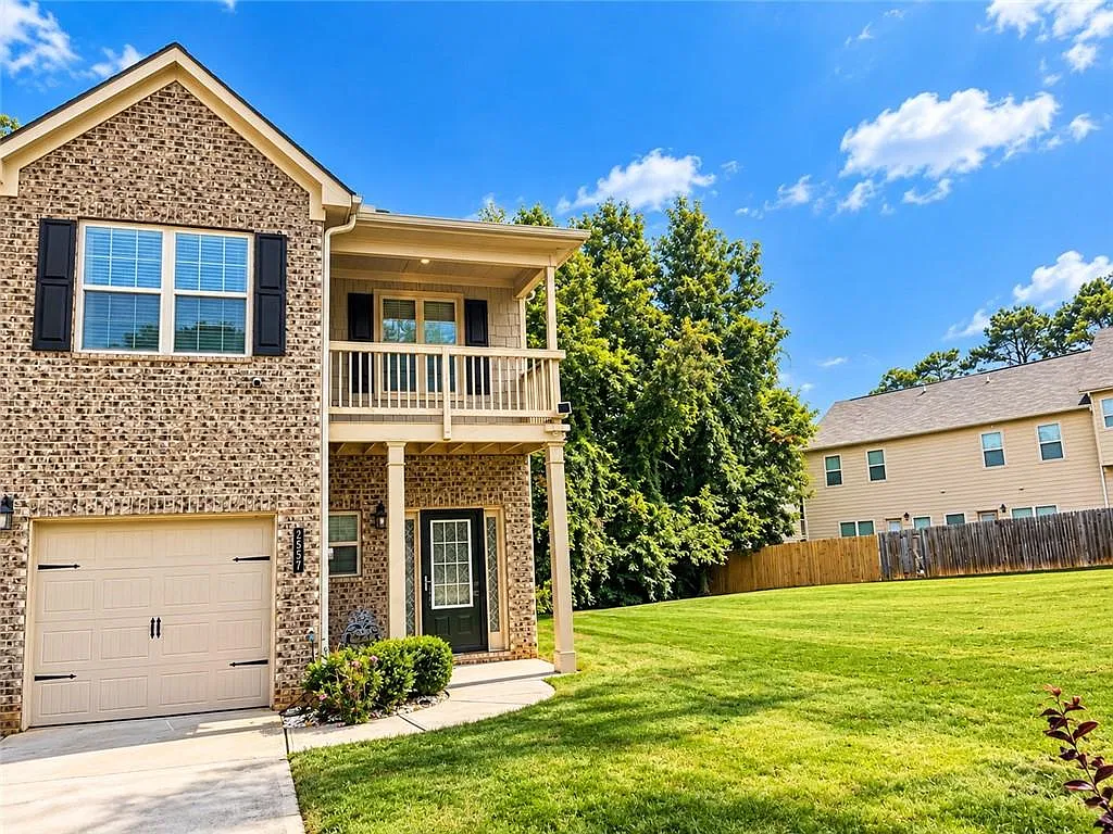 3 bed, 2.5 bath, 1524 sqft, $2,650 — Photo 1