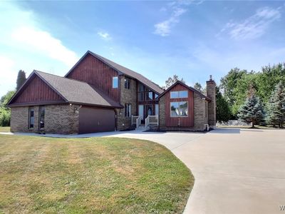2543 Joann Ct, Niagara Falls, NY, 14304