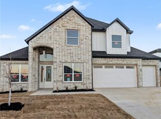 1841 Bluestem Dr, Centerton, AR 72719