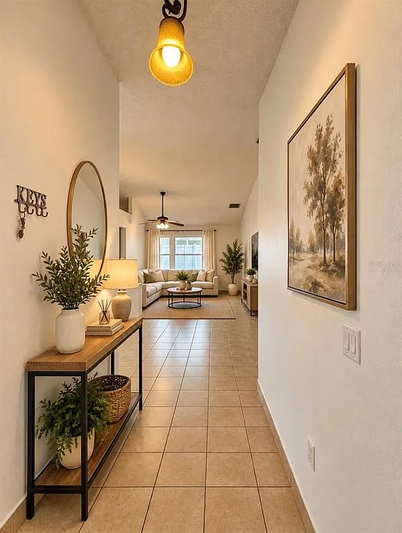 3 bed, 2.0 bath, 1296 sqft, $1,999 — Photo 2