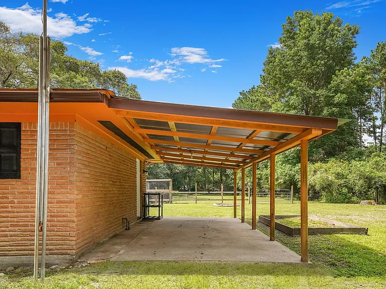 26407 Magnolia Dr — Photo 4