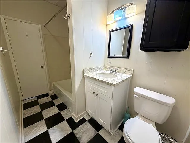 518 Dauphine St — Photo 5