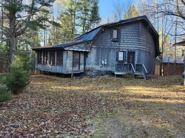 6856 W Wolf Island Rd, Hayward, WI 54843