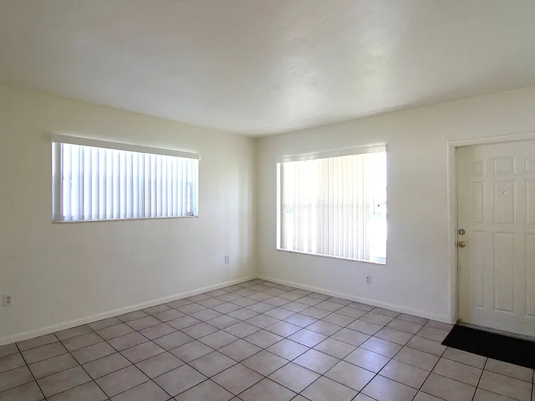309 Rutgers Ave — Photo 3