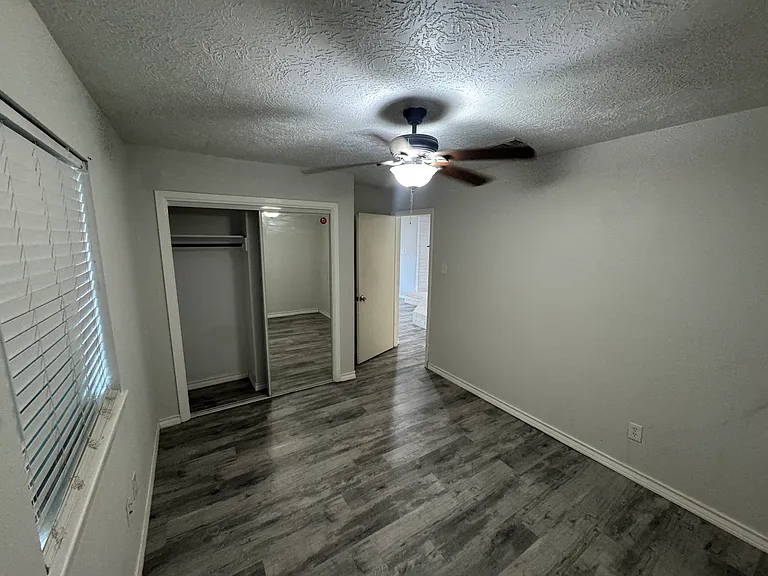 3227 Fern Rock Dr — Photo 9
