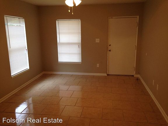 2nd image of 1595 And 1593 Balkin Road 1595 Right