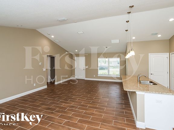 5th image of 770 Grandeur St SE