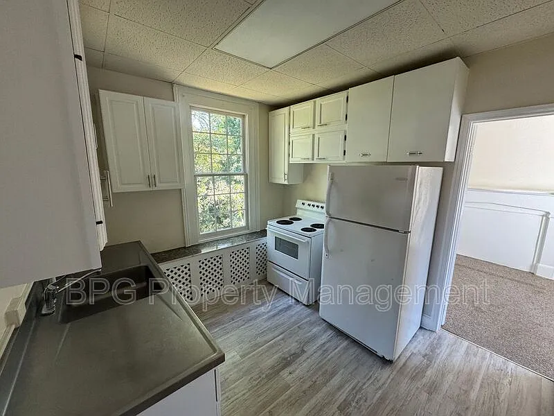 1 bed, 1.0 bath, $1,099 — Photo 4