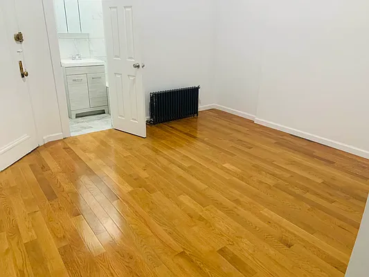 Rented by Flatiron Real Estate Advisors LLC | media 1