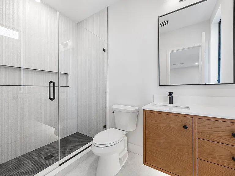 242 Hardenburgh Ave — Photo 33