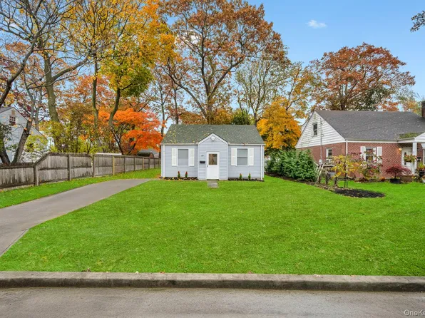 19 Admiral Street, Port Jefferson Station, NY 11776