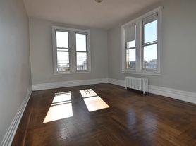 3033 Coney Island Ave, Brooklyn, NY