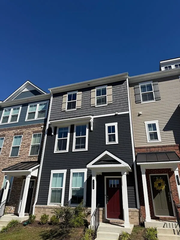 3 bed, 4.0 bath, 2149 sqft, $3,600 — Photo 1