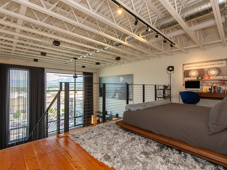 515 W Aspen St #312 — Photo 11