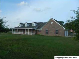 71 Stephenson Rd, Hartselle, AL 35640
