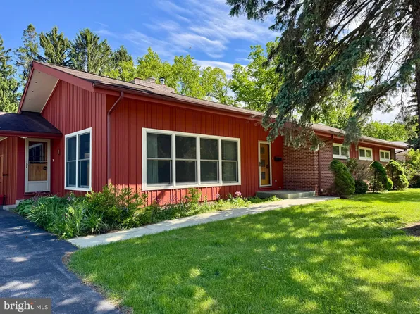 606 W Hamilton Ave, State College, PA 16801